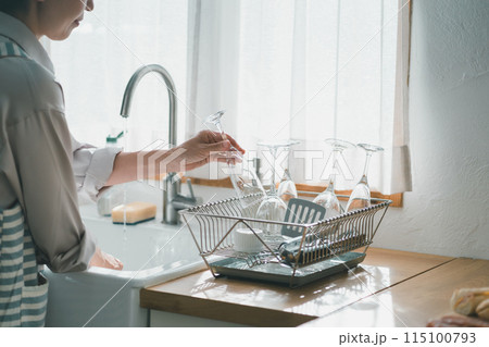 a forty-something woman 115100793