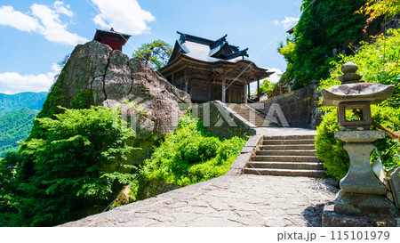 山寺（立石寺）：開山堂と納経堂 115101979