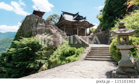 山寺(立石寺):開山堂と納経堂 山寺(立石寺):開山堂と納経堂 115101983