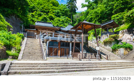 山寺（立石寺）：大仏殿と奥之院（如法堂） 115102029