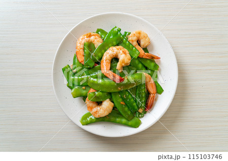 Stir-Fried Green Peas with Shrimp 115103746