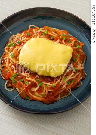 Spaghetti Tomato Sauce with Hamburg and Cheese 115104355