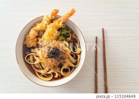 Japanese ramen noodles with shrimps tempura 115104649