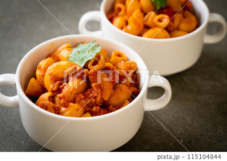 macaroni with tomatoes sauce and mince pork macaroni with tomatoes sauce and mince pork 115104844