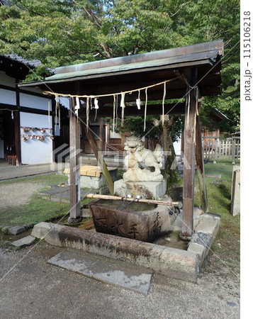 奈良県奈良市にあり手向山八幡宮、東大寺八幡宮、鎮守八幡宮とも呼ばれ、東大寺境内にある手向山神社 奈良県奈良市にあり手向山八幡宮、東大寺八幡宮、鎮守八幡宮とも呼ばれ、東大寺境内にある手向山神社 115106218