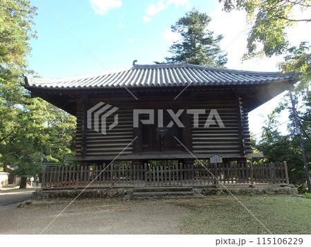 奈良県奈良市にあり手向山八幡宮、東大寺八幡宮、鎮守八幡宮とも呼ばれ、東大寺境内にある手向山神社 奈良県奈良市にあり手向山八幡宮、東大寺八幡宮、鎮守八幡宮とも呼ばれ、東大寺境内にある手向山神社 115106229