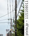 街中の電線 115108011