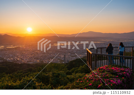 西蔵王公園展望広場・夕景 115110932