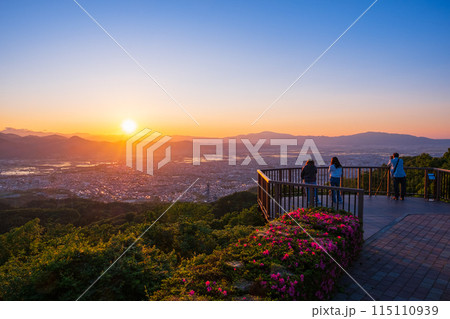 西蔵王公園展望広場・夕景 115110939