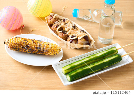 夏祭りの屋台料理 115112464