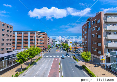 日本の横浜都市景観 横浜市営地下鉄グリーンライン 北山田駅前などを望む 日本の横浜都市景観 横浜市営地下鉄グリーンライン 北山田駅前などを望む 115113066