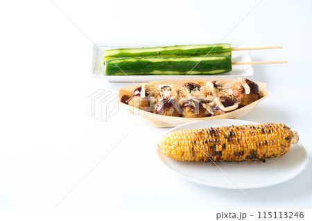 夏祭りの屋台料理 115113246