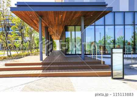 キングスカイフロント 殿町第2公園側からの島津製作所エントランス キングスカイフロント 殿町第2公園側からの島津製作所エントランス 115113883