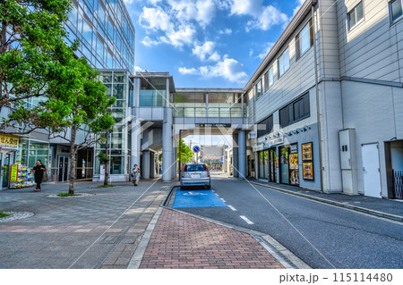 千葉県市川市の都市風景 京成八幡駅 千葉県市川市の都市風景 京成八幡駅 115114480