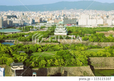 大阪城、春、夏、初夏、秋、タワマンのラウンジから望む新緑の大阪城、大阪城公園、大阪観光、関西観光 115115107