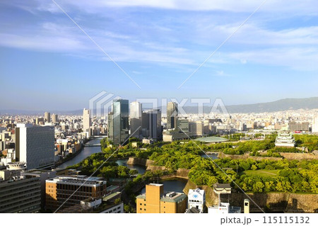 大阪城、春、夏、初夏、秋、タワマンのラウンジから望む新緑の大阪城、大阪城公園、大阪観光、関西観光 115115132