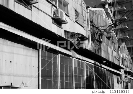古い工場建屋 古い工場建屋 115116515