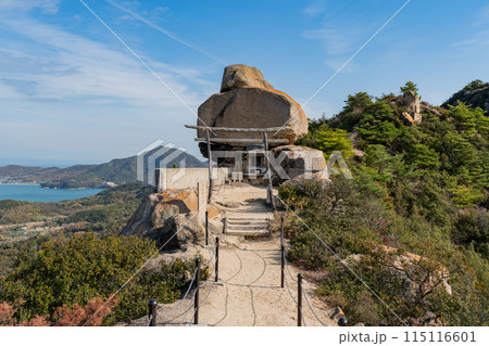 小瀬石鎚神社 - 重岩 小瀬石鎚神社 - 重岩 115116601