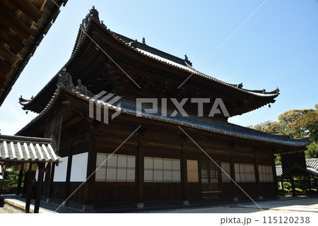 萬福寺 大雄寶殿(背面から) 萬福寺 大雄寶殿(背面から) 115120238