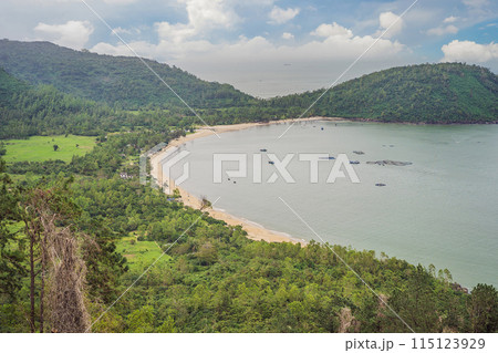 Sea and sun, Hai Van Pass, Danang, Vietnam 115123929