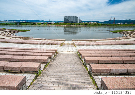 大雨で水没した淀川アクアシアター 大阪府枚方市 大雨で水没した淀川アクアシアター 大阪府枚方市 115124353
