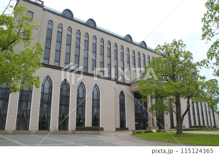 越谷市中央市民会館／埼玉県越谷市越ヶ谷4丁目 115124365