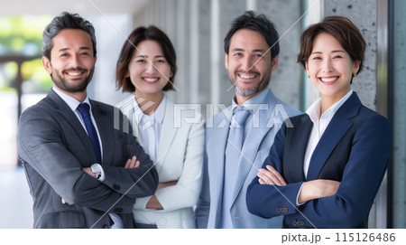 笑顔の人々 笑顔の人々 115126486