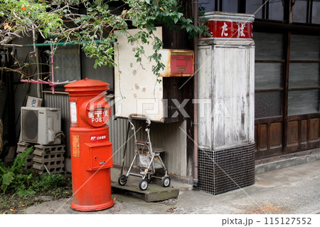 大崎上島木江の古い街並みのポスト 115127552