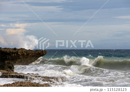 Big waves during a storm in the ocean 115128123