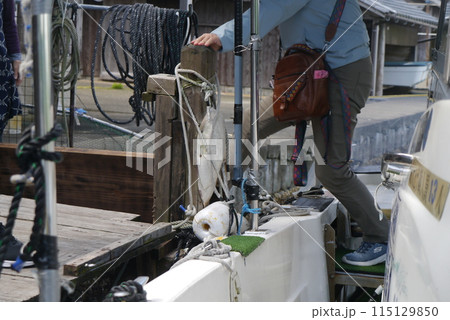 丹後半島の北の端ここは伊根の舟屋です 丹後半島の北の端ここは伊根の舟屋です 115129850
