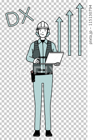 DXのイメージ、業務改善に成功したヘルメットと作業着姿のシニア女性技師 115130794