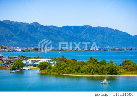 【びわ湖風景】琵琶湖大橋からのマリンブルーの眺め 115131500