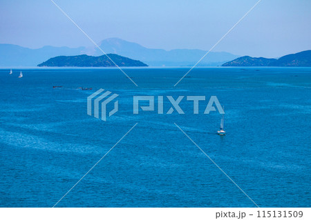 【びわ湖風景】琵琶湖大橋からのマリンブルーの眺め 【びわ湖風景】琵琶湖大橋からのマリンブルーの眺め 115131509