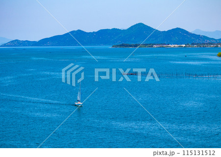 【びわ湖風景】琵琶湖大橋からのマリンブルーの眺め 【びわ湖風景】琵琶湖大橋からのマリンブルーの眺め 115131512