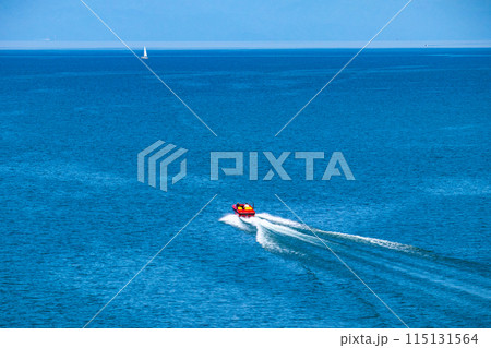 【びわ湖風景】琵琶湖大橋からのマリンブルーの眺め 115131564