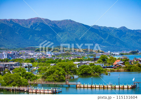 【びわ湖風景】琵琶湖大橋からのマリンブルーの眺め 115131604