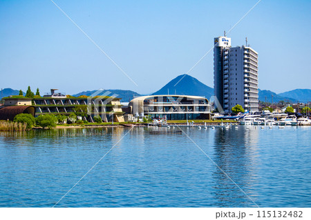 【びわ湖風景】琵琶湖大橋からのマリンブルーの眺め 【びわ湖風景】琵琶湖大橋からのマリンブルーの眺め 115132482