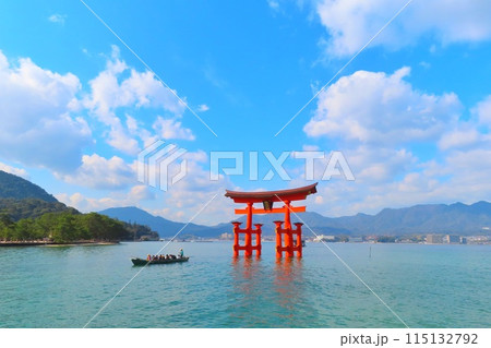 【広島県】日本三景安芸の宮島の大鳥居 【広島県】日本三景安芸の宮島の大鳥居 115132792