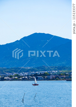 【びわ湖風景】琵琶湖大橋からのマリンブルーの眺め 【びわ湖風景】琵琶湖大橋からのマリンブルーの眺め 115133377