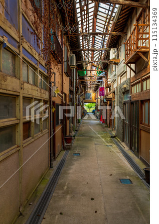 兵庫縣　西脇市の町並み　旭マーッケト 115134369