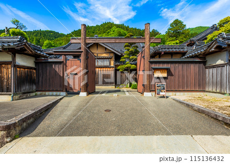 鳥取県 智頭の町並み 鳥取県 智頭の町並み 115136432