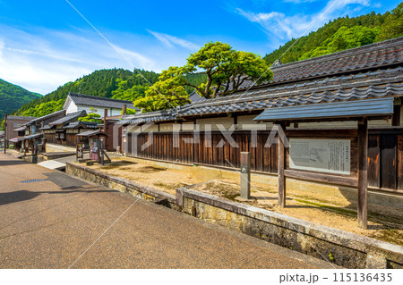 鳥取県 智頭の町並み 鳥取県 智頭の町並み 115136435
