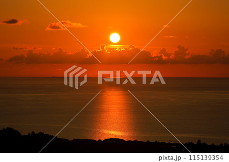 沖縄 石垣島 美しいサンセット 沖縄 石垣島 美しいサンセット 115139354