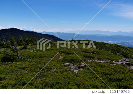 八ヶ岳連峰の中山展望台から見る中央アルプス方面の風景 八ヶ岳連峰の中山展望台から見る中央アルプス方面の風景 115140766