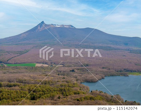 大沼公園と北海道駒ヶ岳（北海道） 115142074