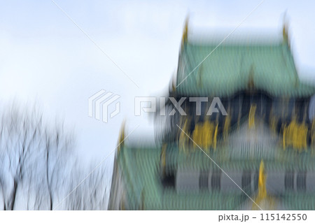 南海トラフ巨大地震発生イメージ ( 大阪城公園天守閣 ) 南海トラフ巨大地震発生イメージ ( 大阪城公園天守閣 ) 115142550