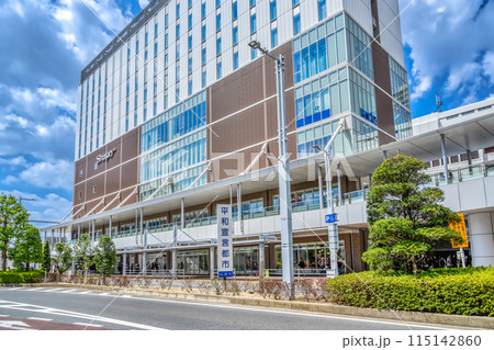 千葉県船橋市の都市風景　JR船橋駅 115142860