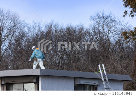 住宅陸屋根の点検作業 住宅陸屋根の点検作業 115143943