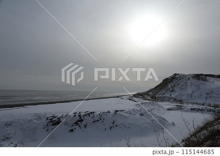 北海道釧路の極寒の海岸【2月】 北海道釧路の極寒の海岸【2月】 115144685