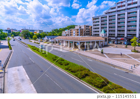 日本の横浜都市景観 横浜市営地下鉄グリーンライン 北山田駅などを望む 115145551